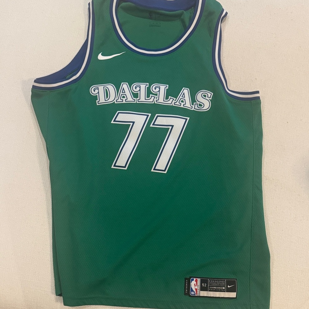 LUKA DONCIC Nike Green Dallas 77 Jersey guaranteed 100 percent authentic